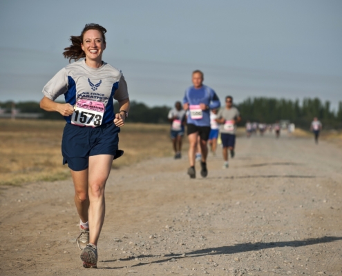 Runner arthlete on dirt track