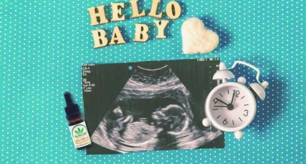 HELLO BABY med ultralydsbillede af en baby