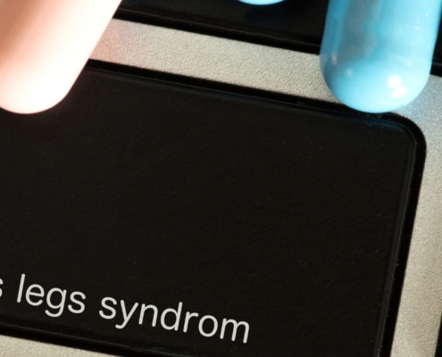 Clavier avec RESTLESS LEG SYNDROME sur l'une des touches noires